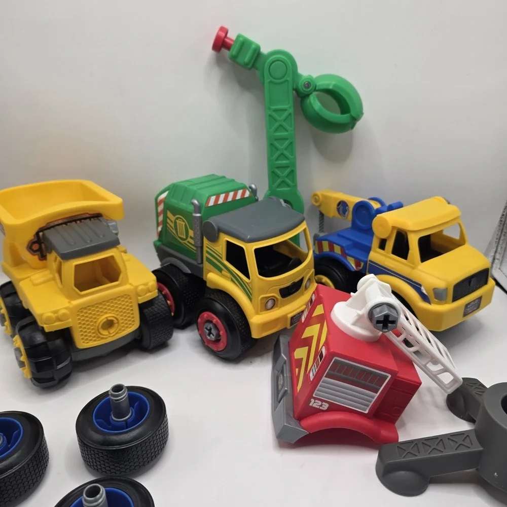 Junior Builder Construction‎ Trucks Mixed Lot Replacement Parts Vehicles Wheels